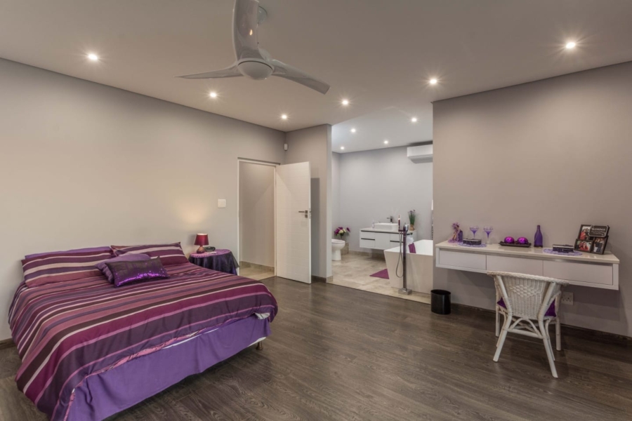 5 Bedroom Property for Sale in Beacon Bay Eastern Cape